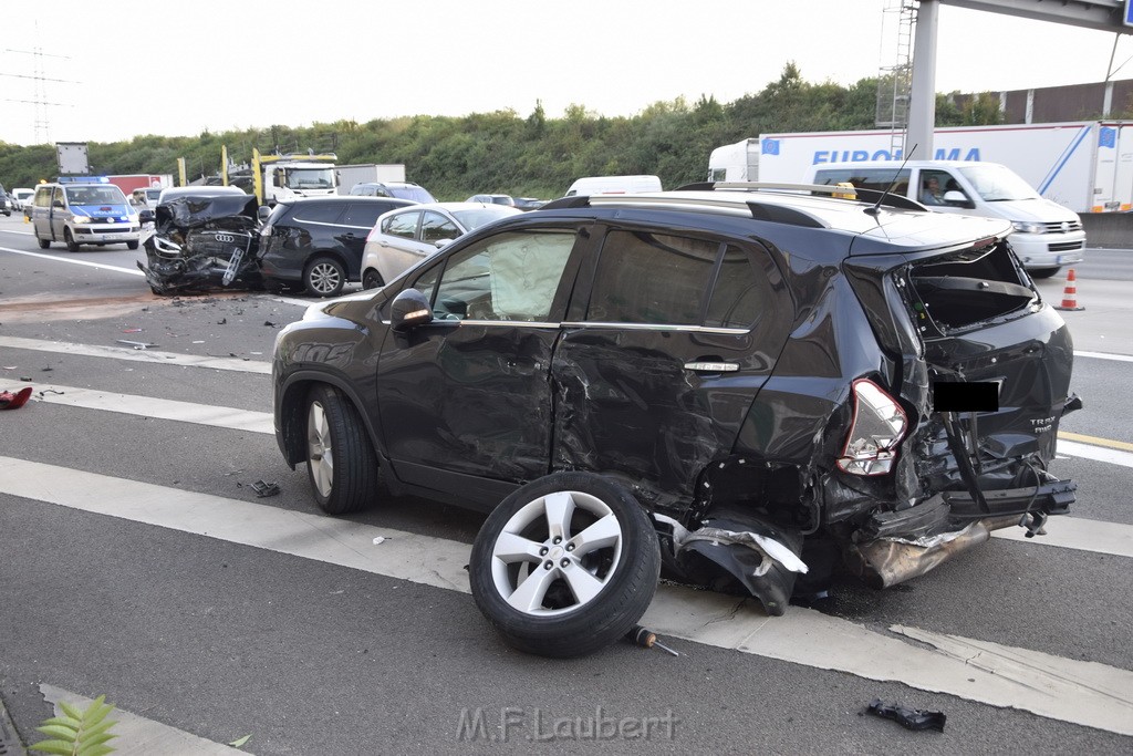 VU mehrere PKW A 3 Rich Oberhausen Hoehe AK Koeln Ost P167.JPG - Miklos Laubert